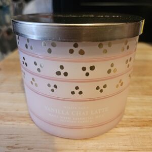 White Barn Vanilla Chai Latte Scented Candle